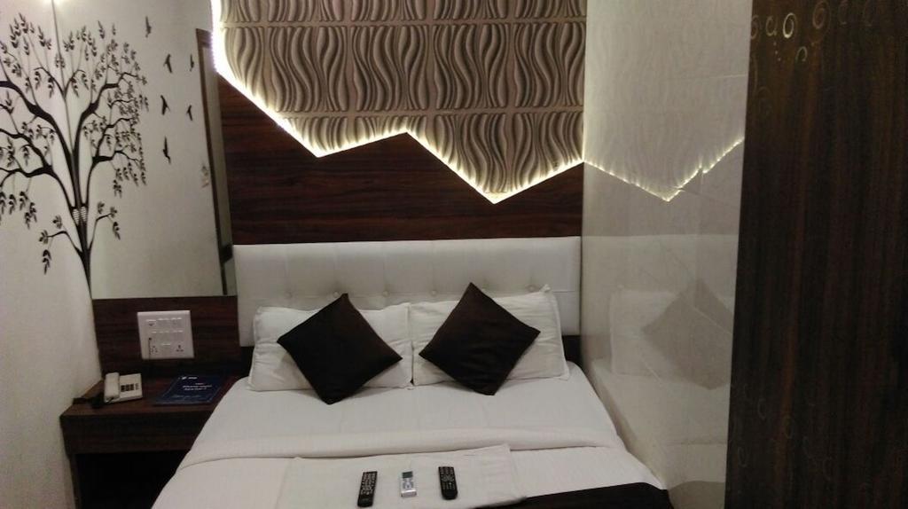 Hotel Palace Residency 뭄바이 외부 사진