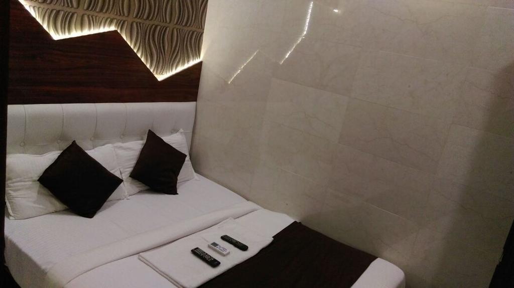 Hotel Palace Residency 뭄바이 외부 사진