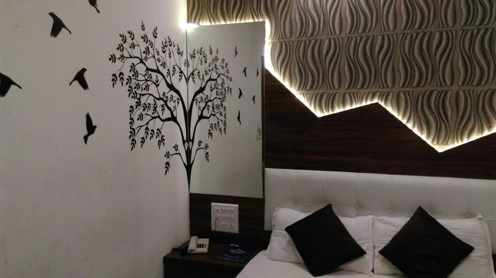 Hotel Palace Residency 뭄바이 외부 사진